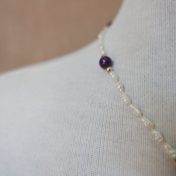 Vintage Pearl & Amethyst Necklace with 14K Gold Clasp - Picture 8 of 8